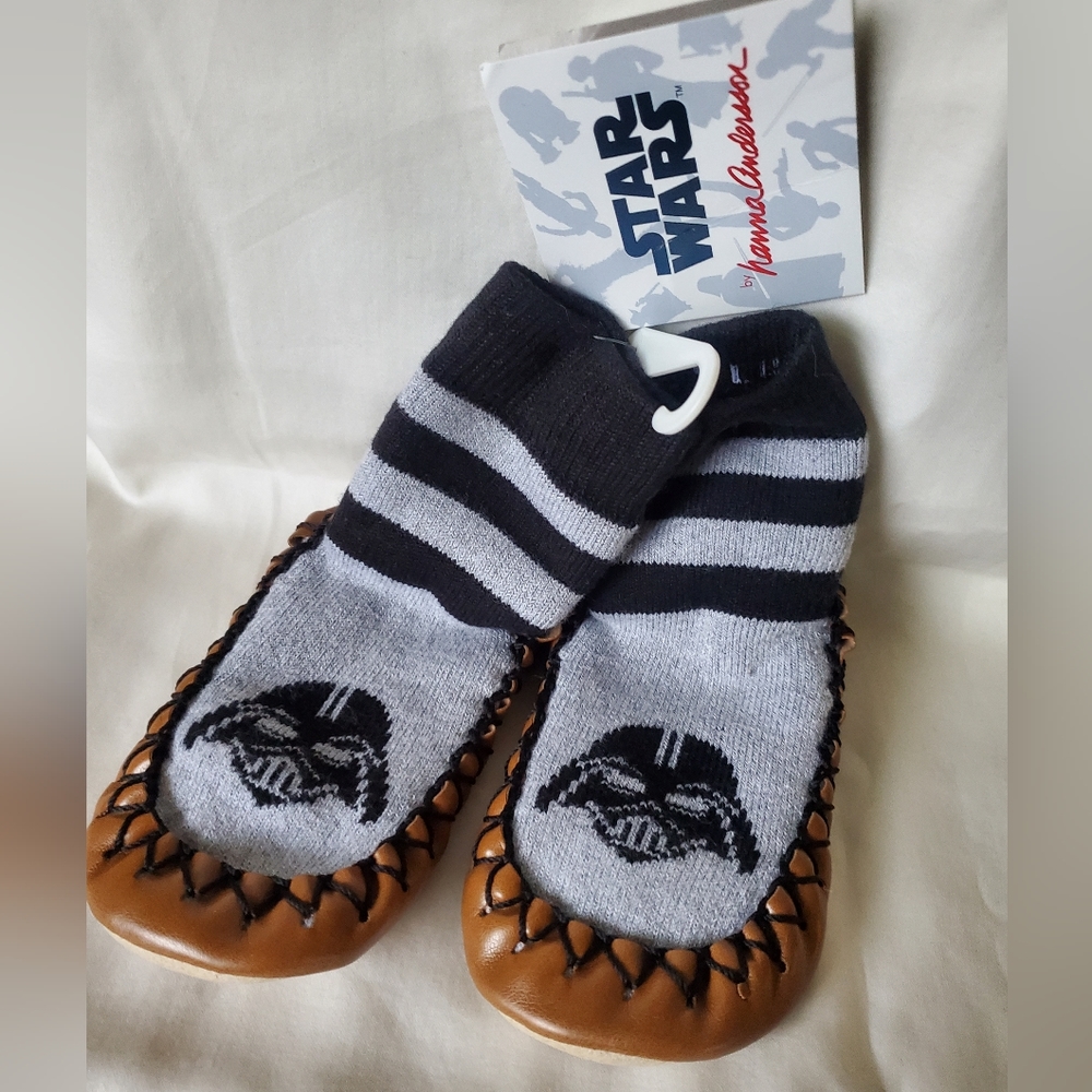 New Hanna Andersson Star Wars Darth Vader Slipper Moccasins, size 5-7